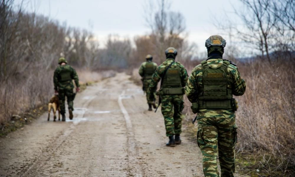 Συναγερμός διαρκείας στην Αθήνα: ''Θωρακίζεται'' ο Έβρος, πολεμικά πλοία στο Αιγαίο